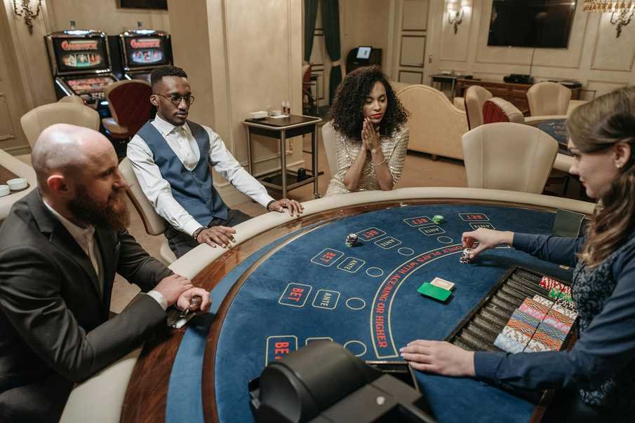 https://euphoriawins-casinos.com/
